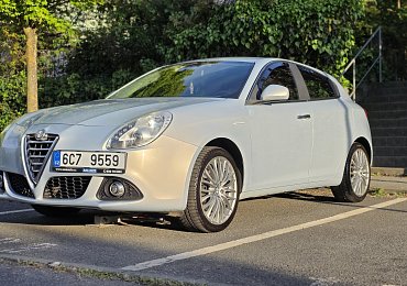 Alfa Romeo Giulietta 1.4 MultiAir aneb když chcete jezdit srdcem, ale přemýšlíte hlavou