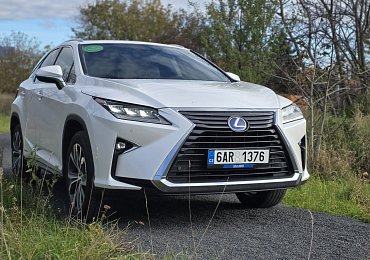 Recenze: Lexus RX 450h (2017) – pohodlí, prostor a nadčasový design