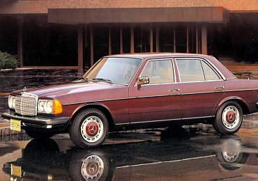 Auta z Tuzexu: Mercedes Benz W 123 „Piáno“ – Vlastnit ho před rokem 1989 bylo velké riziko