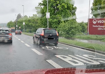Policie mohla za jednu minutu vybrat v Praze na pokutách až 60 tisíc korun. Nevybrala nic