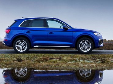 Vybíráme zánovní prémiové SUV s odpočtem DPH. Za nás je vítězem Audi Q5