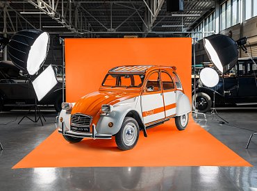 Citroen slaví 50. výročí modelu 2 CV Spot, první „limitky“ v historii značky