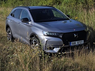 Zánovní SUV s prémiovým nádechem za 600 tisíc korun? Ano, DS7 Crossback tohle nabídne