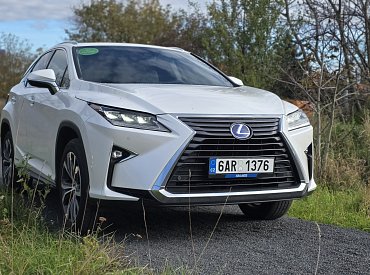 Recenze: Lexus RX 450h (2017) – pohodlí, prostor a nadčasový design