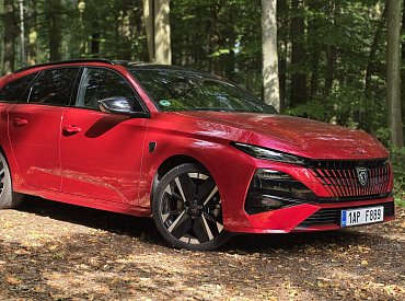 Peugeot 308 SW GT BlueHDi 130 EAT8: Kombík, který si diesel ještě užívá