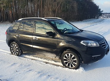 „Je to po starší paní z Mnichova,“ tvrdil prodejce auta. V servisu se ale ukázalo, že auto je svařené ze dvou různých kusů. I přesto mělo novou STK