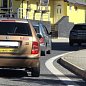 Tři litry spotřeba a nervy v kýblu. „Závodníci“ ve fábiích zablokovali půlku hor