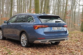 Zánovní Škoda Octavia Scout z první ruky, trumfne i Audi A4. Stačí správně vybrat