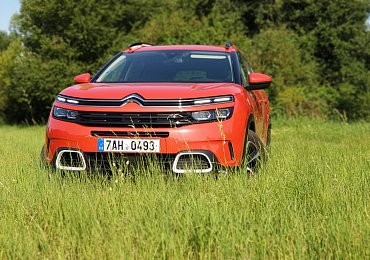 Test Citroen C5 Aircross 2,0 Blue HDI 180 S&S EAT 8 - kupujte, protože nebudou