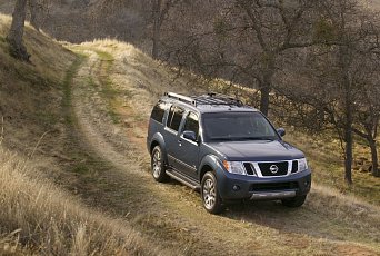 Ojetý Nissan Pathfinder 2,5 dCi budí respekt i po letech