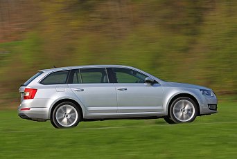 Ojetá Škoda Octavia 1,6 TDI se na krátké jízdy po městě moc nehodí