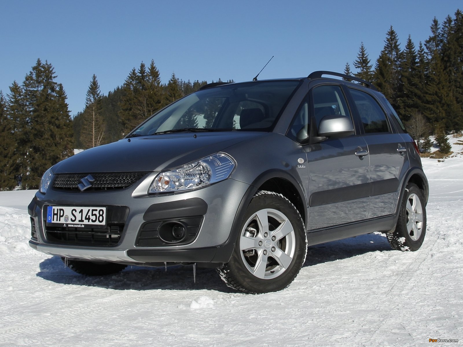 Ojetá Suzuki SX4 má image auta pro důchodce, ale je to