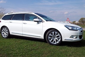 Testujeme ojetý sedan Citroen C5 (od 2008) – překvapivě není moc pohodlný