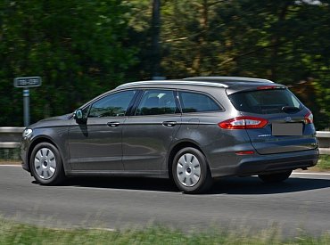 „Jó, pane, to máte smůlu“, řekl mi majitel bazaru, když jsem šel reklamovat auto