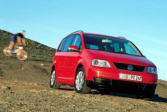 OJETÝ VOLKSWAGEN TOURAN – NA MOTORU ZÁLEŽÍ