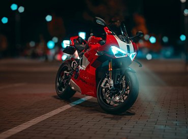 7 nejlepších světelných vylepšení pro bezpečnější jízdu v noci