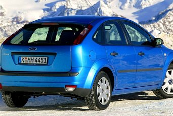 Ojetý Ford Focus II je sice nudný, ale funguje skvěle. Sportovní verzi ST však EU "zařízla"