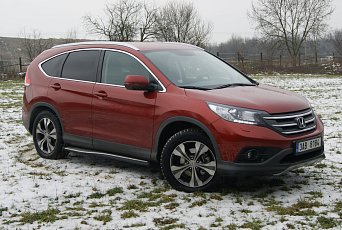 Ojetá Honda CR-V je levná a kvalitní ojetina. Do dnešní doby jako dělaná