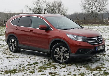 Ojetá Honda CR-V je levná a kvalitní ojetina. Do dnešní doby jako dělaná