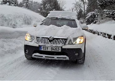 Za "zahřívání" motoru můžete dostat pokutu až 2.500,- korun