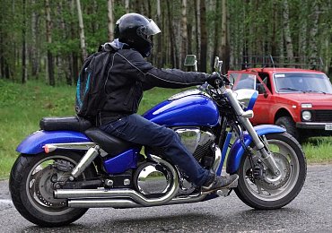Nejvíce motorkářů umírá v zatáčce. Jde o starší řidiče, kteří si myslí, že už to mají "v ruce"