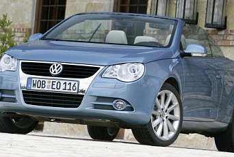 Teď je ten správný čas na nákup. Ojetý Volkswagen EOS je neokoukané kabrio se skvělou pověstí