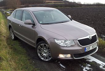 Hledali jsme Škodu Superb II v ceně do 100 000 Kč – má vůbec význam ji kupovat?