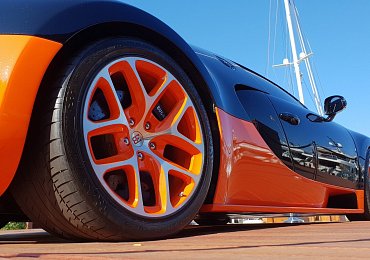 Na tohle v životě nezapomeneš - na Sardinii jsme se svezli v Bugatti Veyron