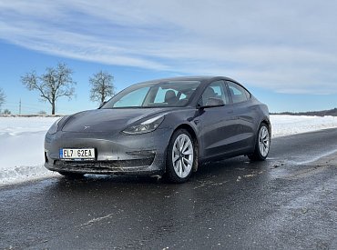 Ojetá Tesla Model 3 LR: Nejlepší volba mezi ojetými elektromobily?